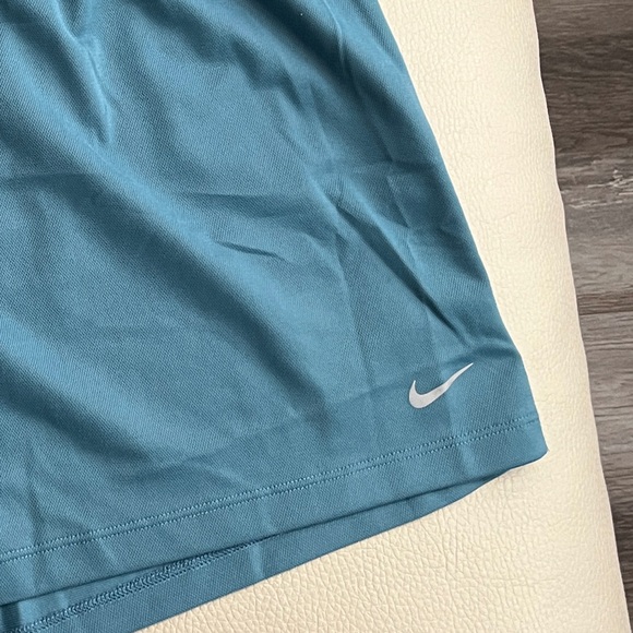NWT - Nike Women’s Dri-Fit Training Short - Size XL - Picture 6 of 11